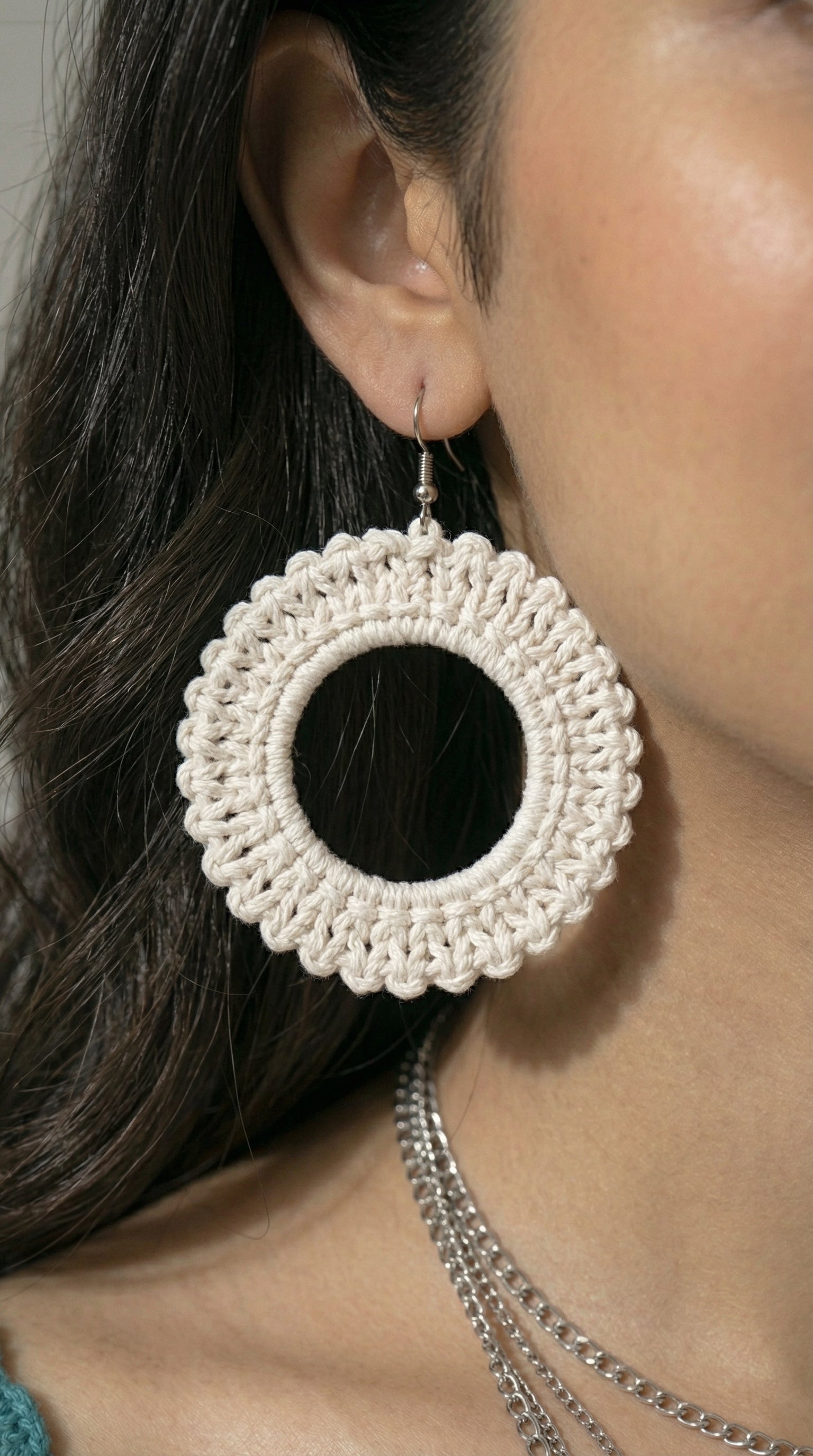 Koh Samui (With Earrings)